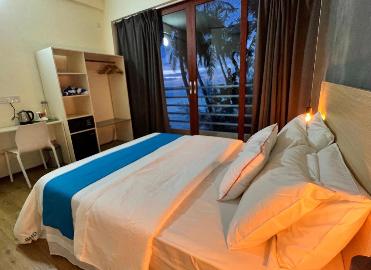 Si! Beach House Dhiffushi Exteriör bild