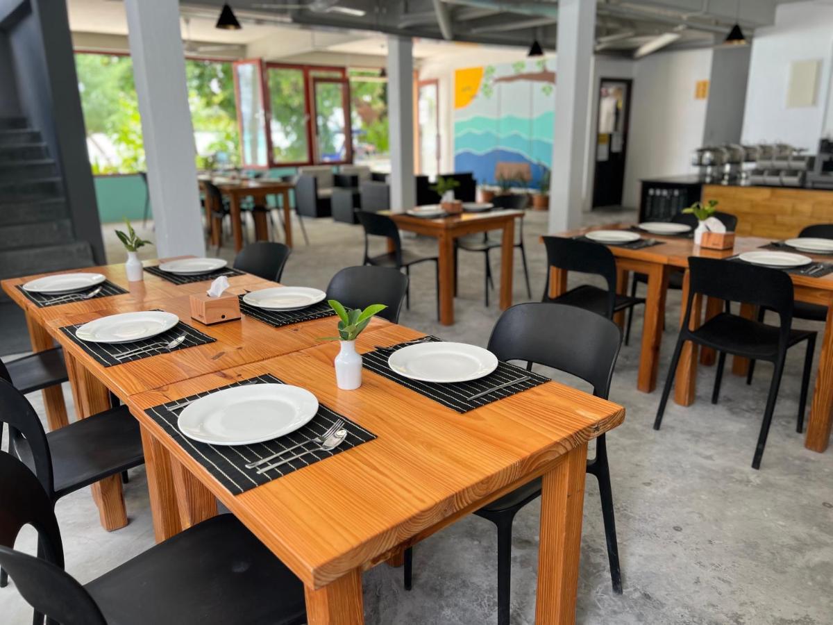 Si! Beach House Dhiffushi Exteriör bild